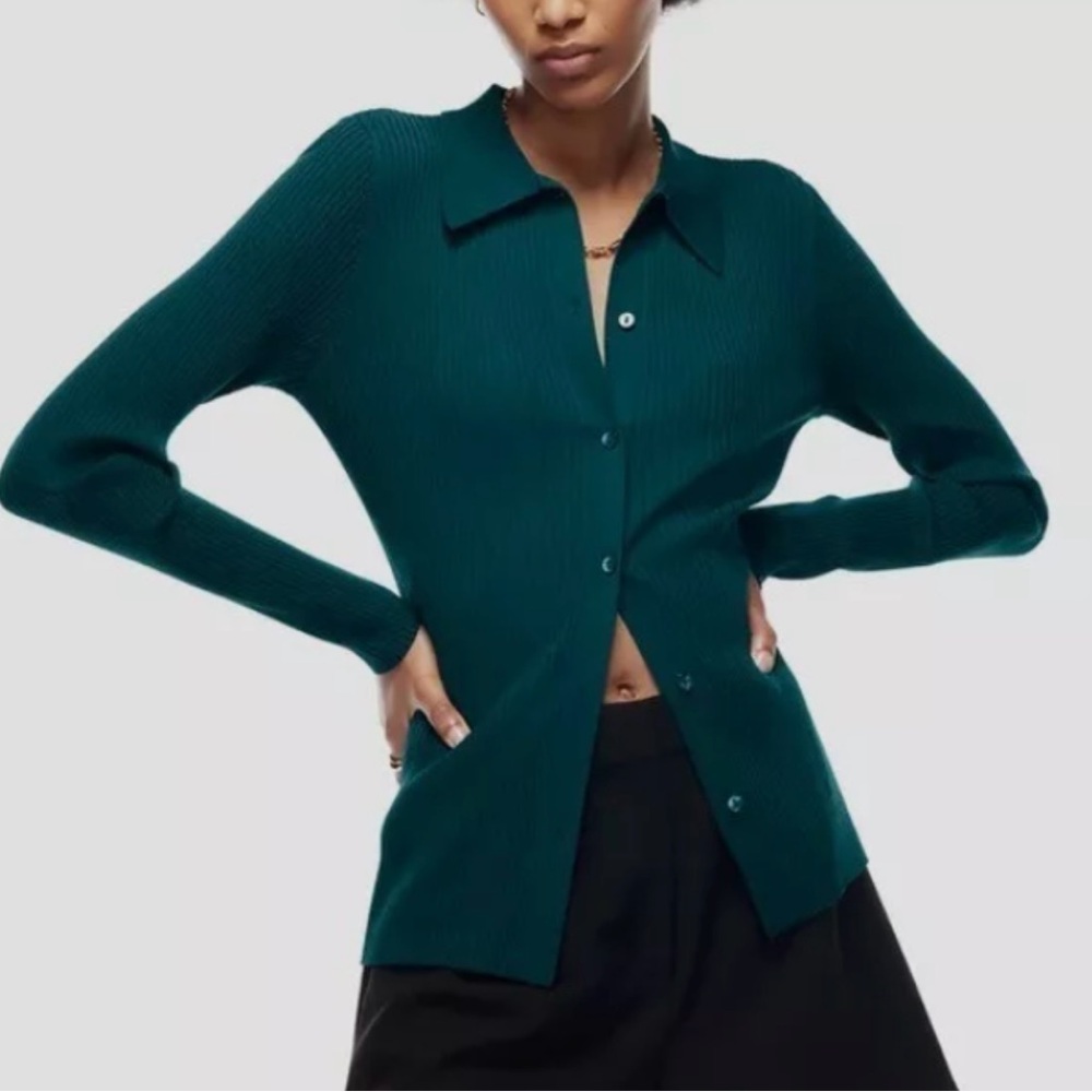 Aritzia Babaton Finley Top in Herbage Green Size S - new with tags